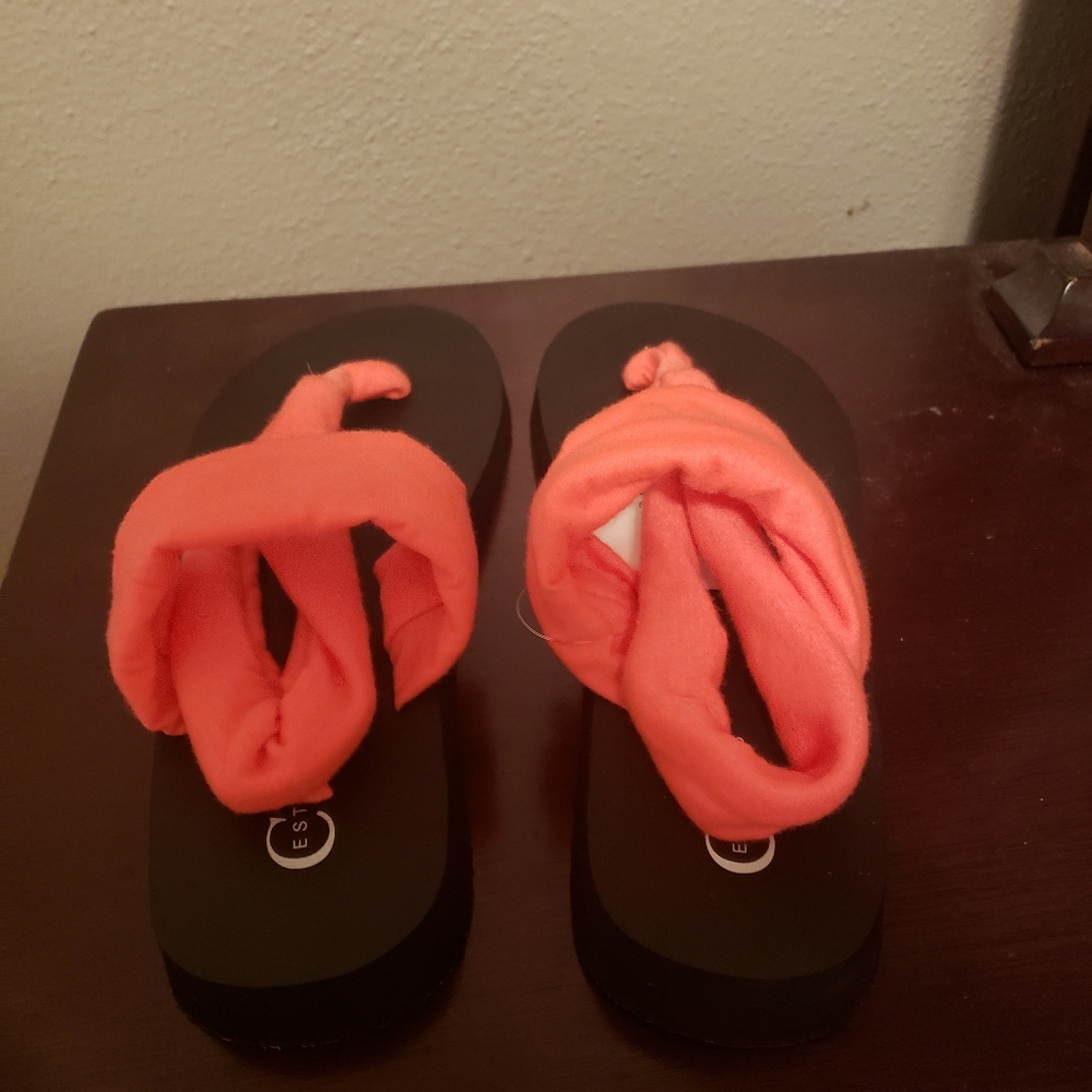 Flip flops